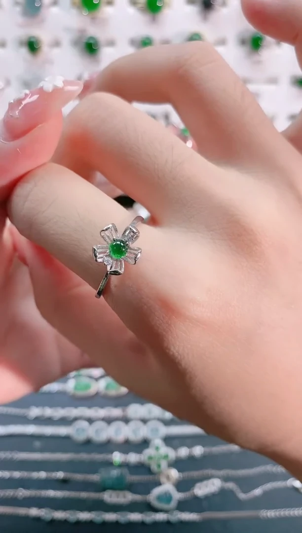 【闪购商品】翡翠戒指银S925镶嵌天然翡翠