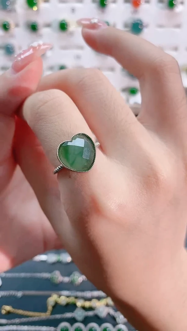 【闪购商品】翡翠戒指银S925镶嵌天然翡翠