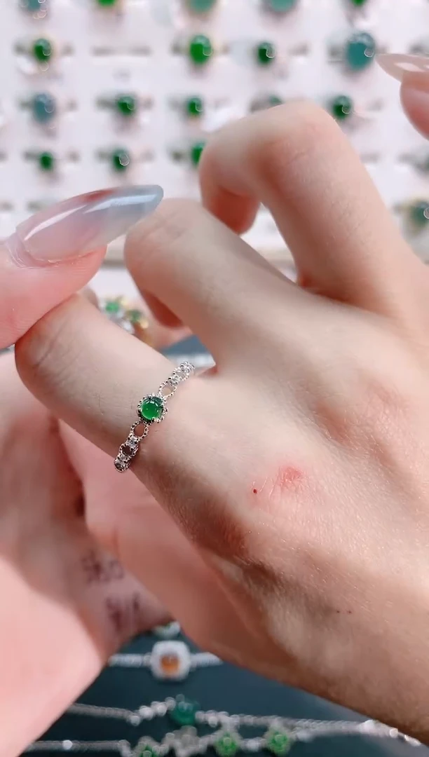 【闪购商品】翡翠戒指银S925镶嵌天然翡翠