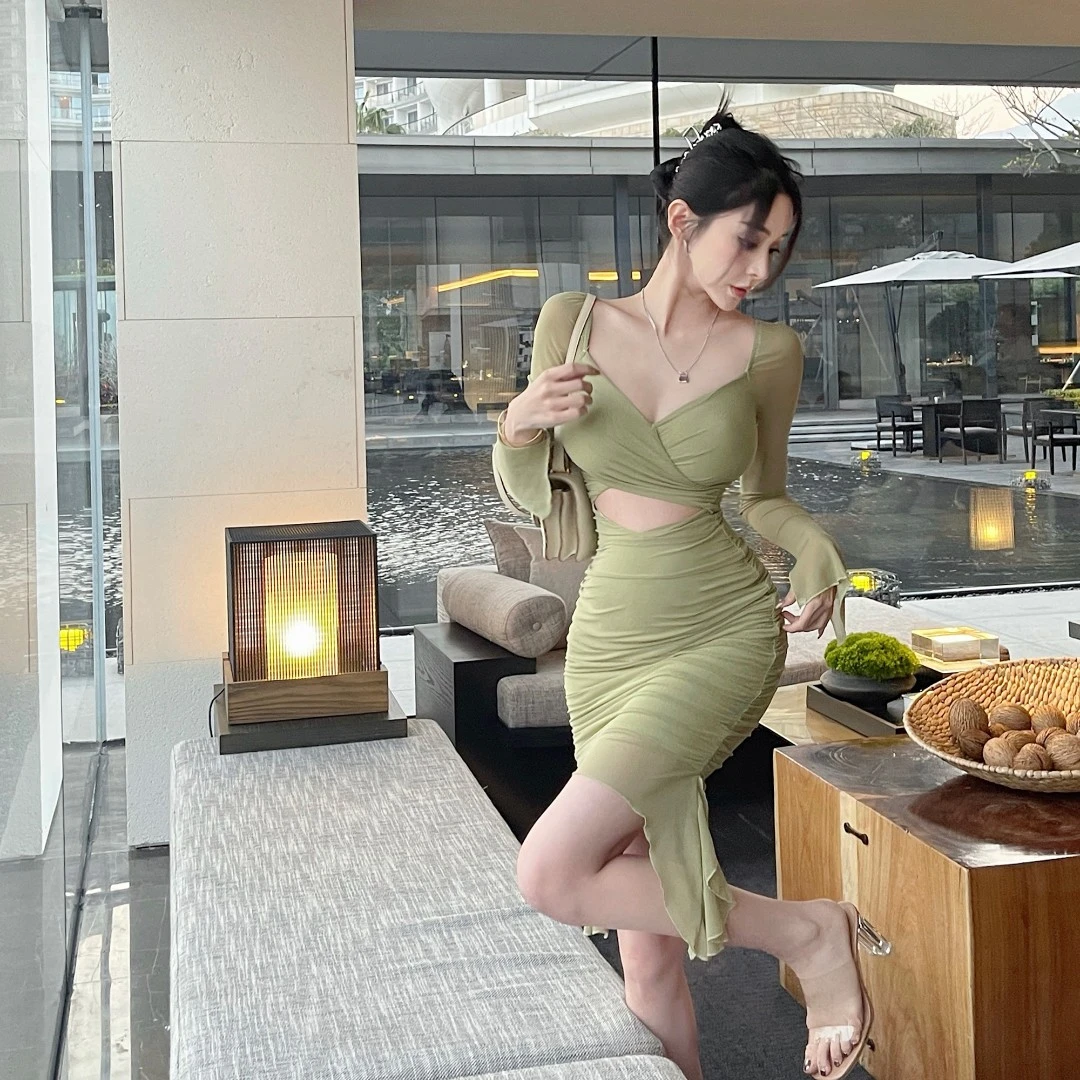 语子酱Rae居酒屋相见/网纱收腰修身显瘦包臀连衣裙女R20837