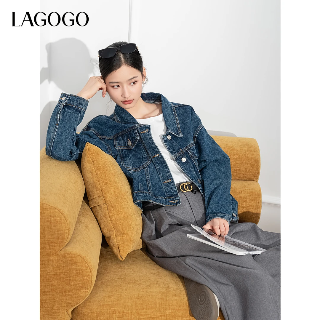 【艾美甄选】lagogo新款翻领落肩袖慵懒牛仔外套女NCWW537G01