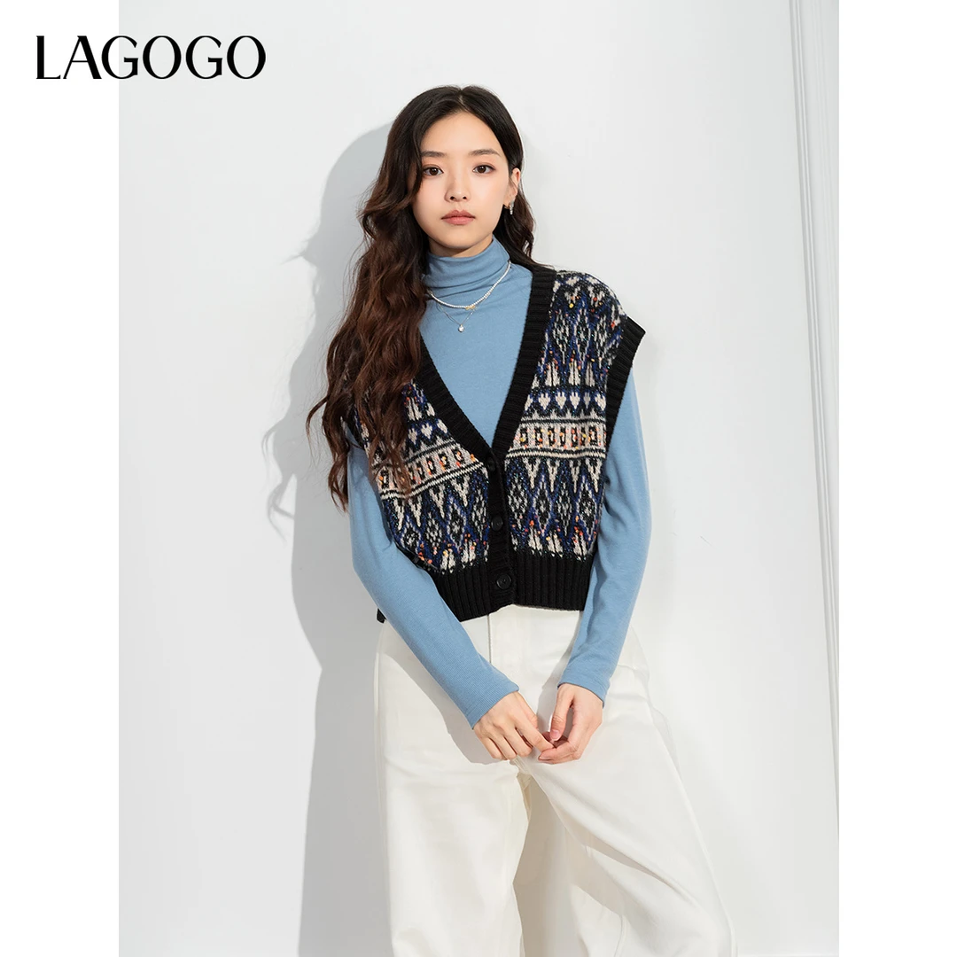 【芋总专属】lagogo新款V领浪漫舒适费尔岛马甲女NCMM007G06