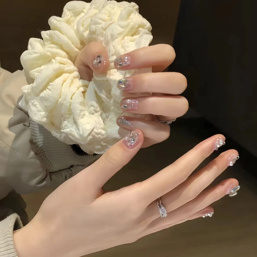 『冬日初雪』设计穿戴甲温柔纯手工气质纯欲猫眼短甲猫眼穿戴甲