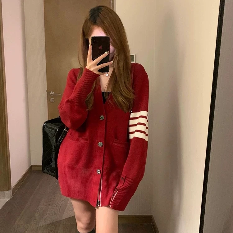 【沉香轻水】大版学院风圣诞针织开衫设计感显白别致v领上衣