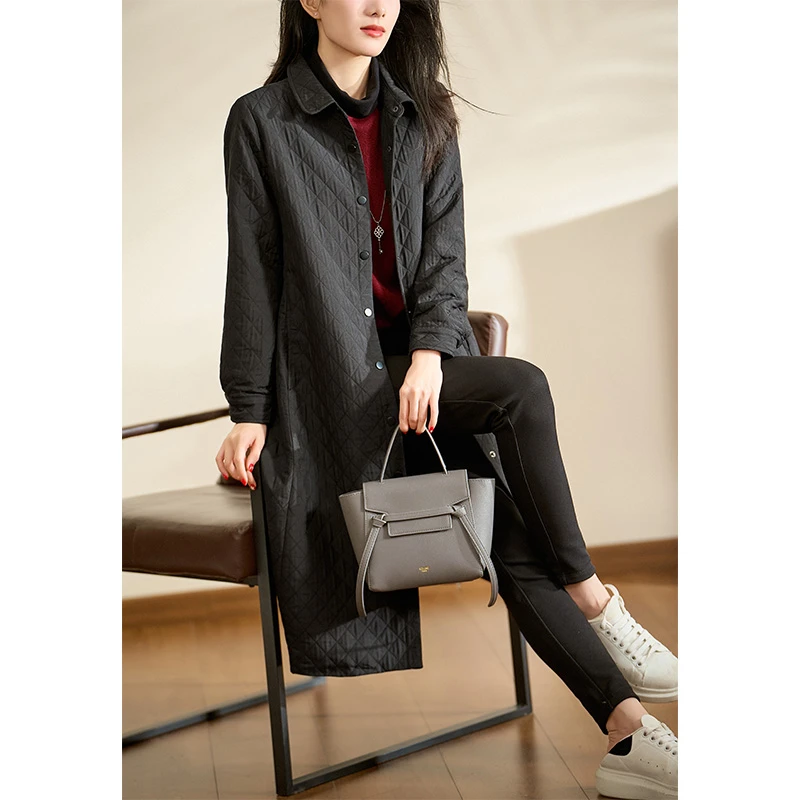 迪欧芙2025秋冬新款休闲百搭黑色排扣翻领款长袖女风衣#DWT87562