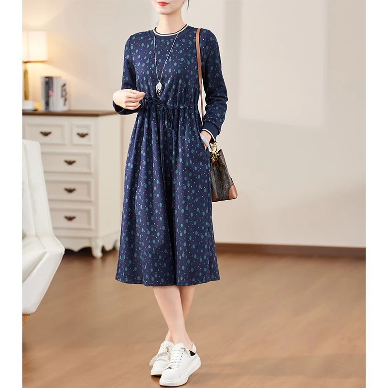 迪欧芙2023秋季新款休闲百搭气质圆领花色长袖女连衣裙#QLQ25430