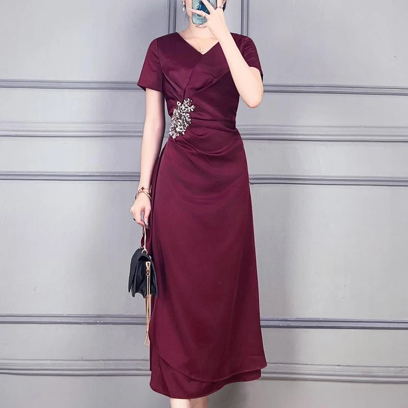 高贵时尚长款收腰年轻改良结婚宴会高级感晚礼服气质妈妈装连衣裙