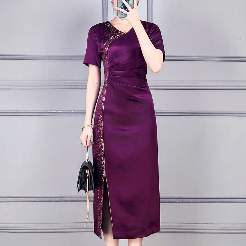 2024新款高级感重工烫钻时尚优雅腰间褶皱显瘦宴会平时可穿连衣裙