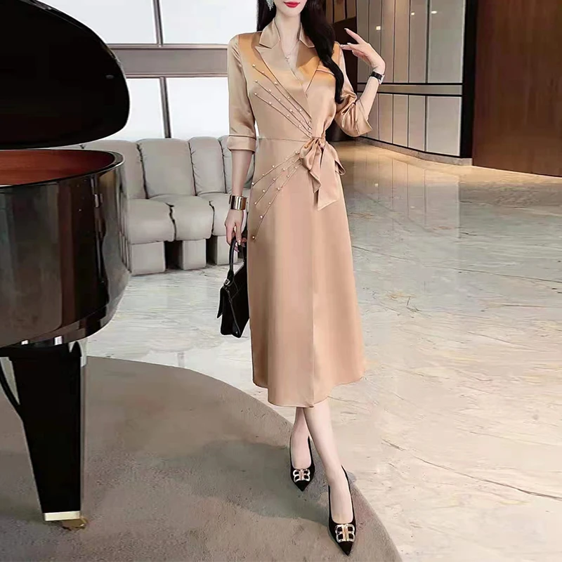 高级感醋酸缎面风衣女中长款2021年早秋新高端大牌减龄春卡其色黑