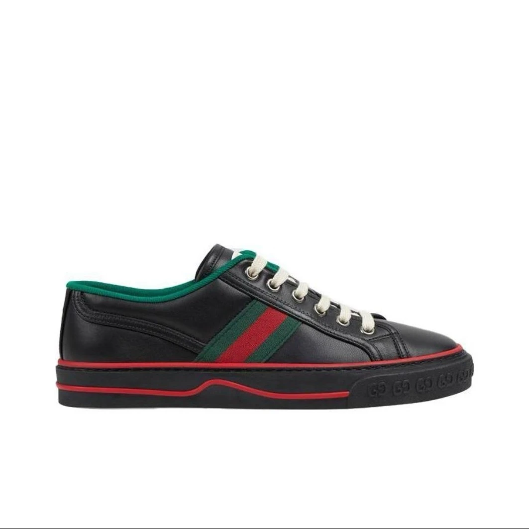 GUCCI古驰黑色板鞋41/42