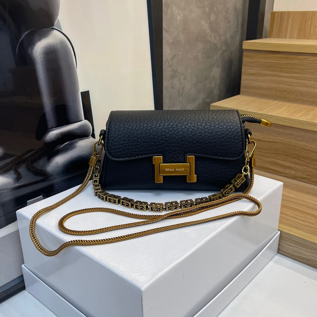 【带礼盒】2024新款定制通勤时尚百搭单肩包 ins 网红斜挎包 (A308)