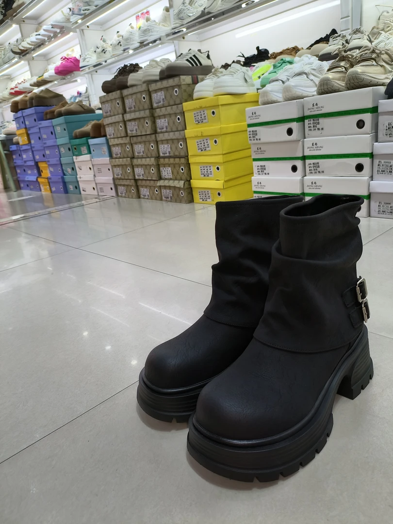 精品女鞋，时尚精选