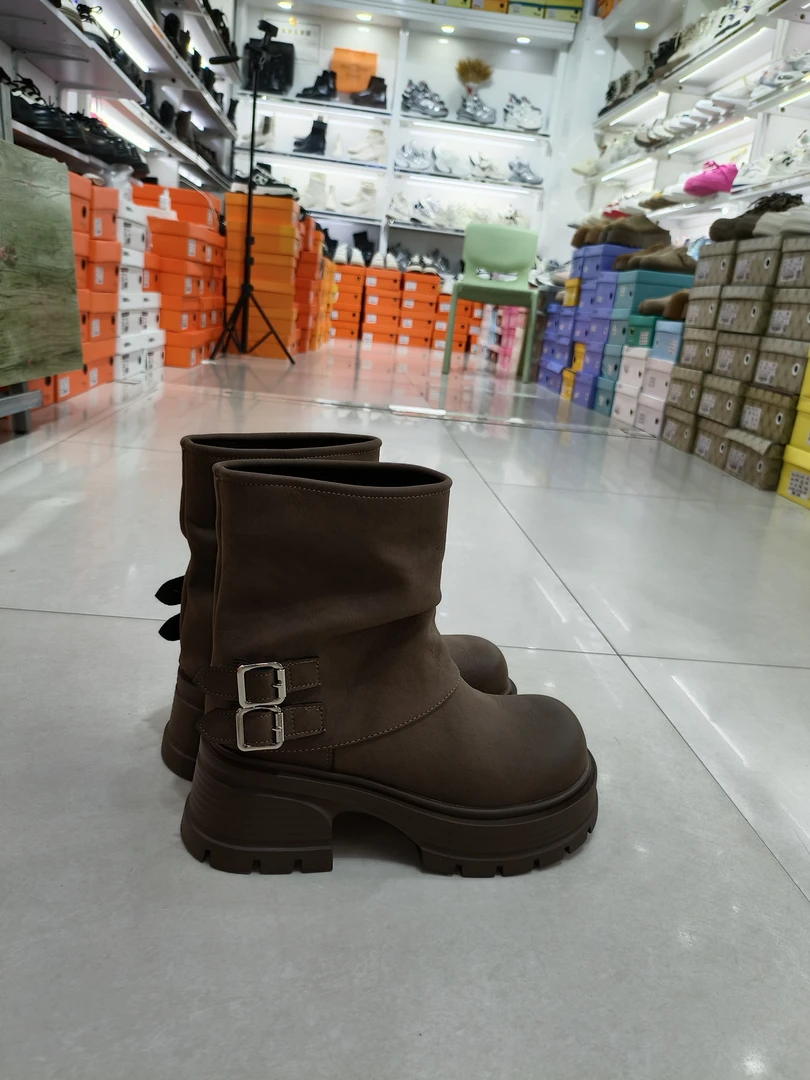 精品女鞋，时尚精选