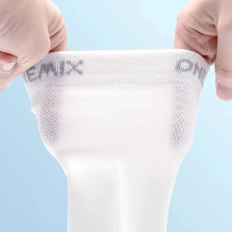 玩觅黑白爽跑运动袜吸汗速干白色防臭跑步短筒纯棉户外