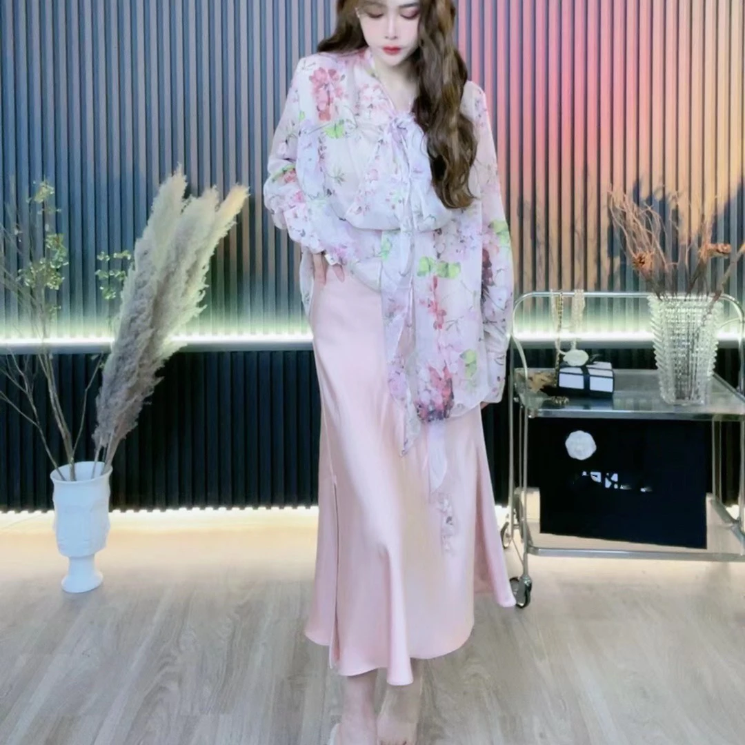 缎面垂感半身裙女中长款高腰长款包臀裙气质百搭显瘦纯色半裙