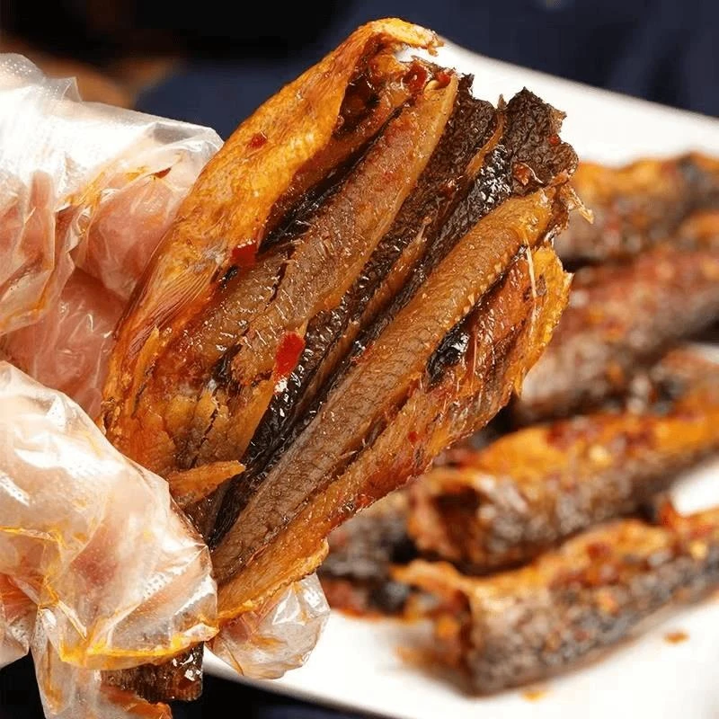 特产香辣手撕鱼酱板鱼零食小吃熏鱼开胃下饭菜熟食即食下酒菜