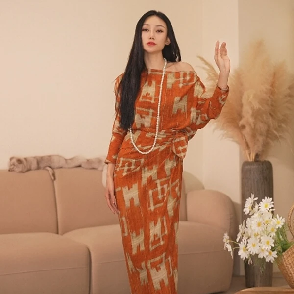 【袁小姐】夏季气质时尚法式高级小众设计师修身连衣裙-ZX147