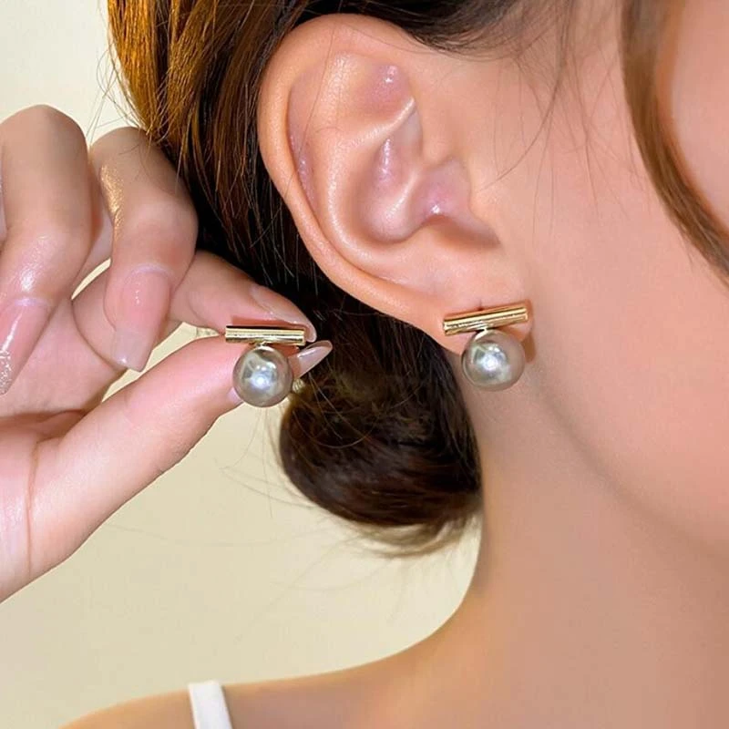 铜合金仿珍珠耳饰 2024年爆款小众设计感女复古气质高级感耳饰