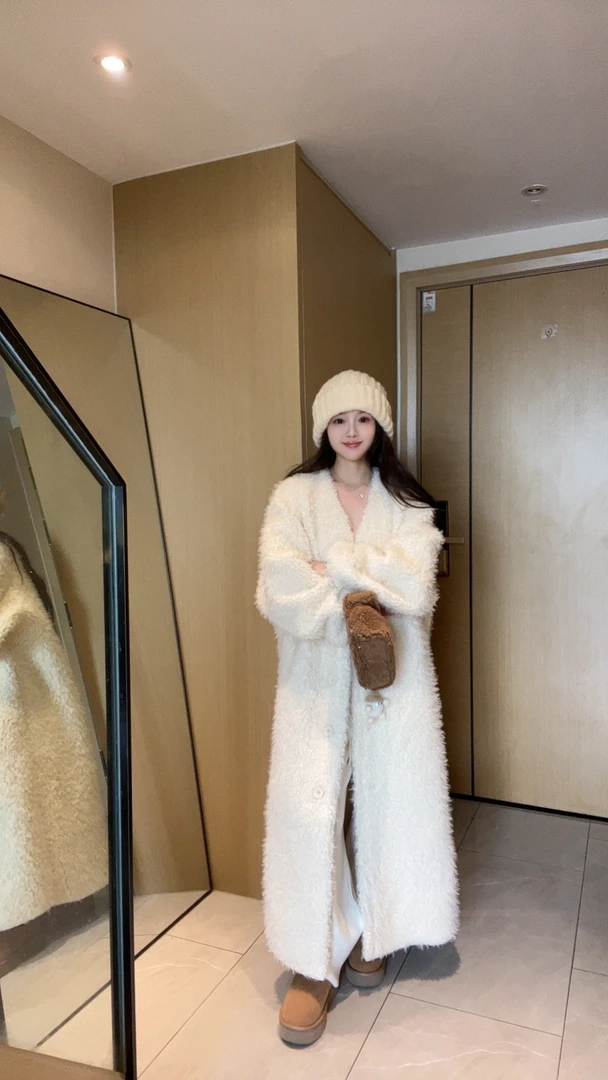 上新宽松洋气百搭气质优雅加长款毛毛大衣A10