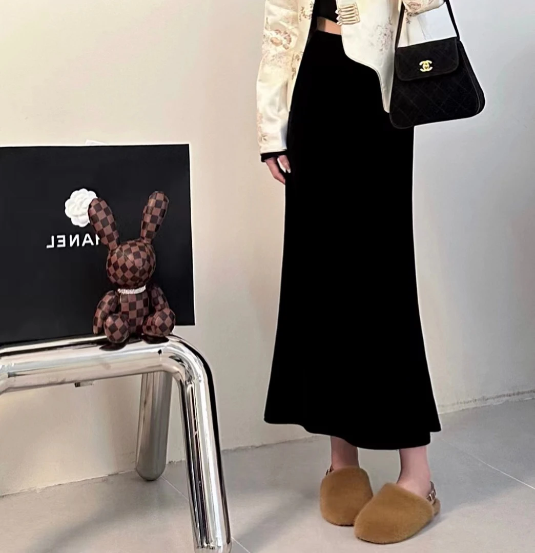 w丝绒加绒鱼尾裙休闲百搭时尚显瘦气质网红半身裙黑色226