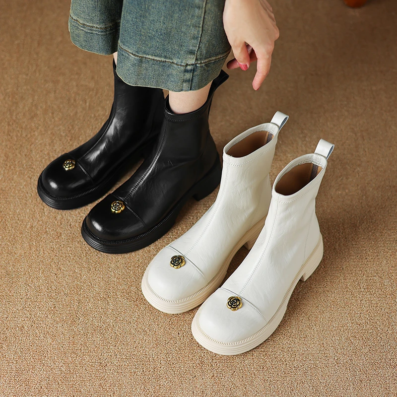 半坊手工女鞋|34-39|4.0cm|圆头百搭真皮金属山茶花厚底显瘦短靴