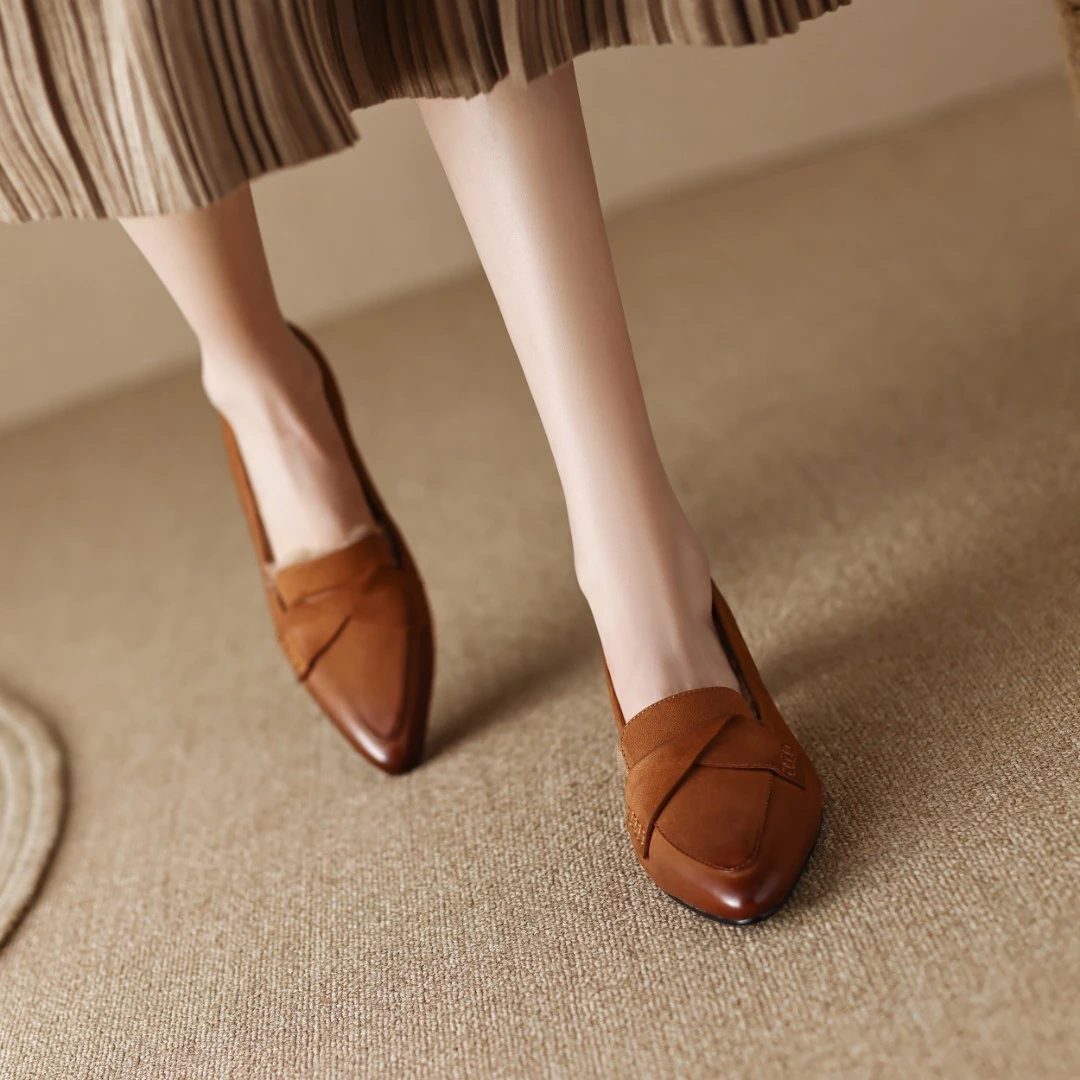 BANFANG女鞋|34-40码|4cm|2022尖头蝴蝶结百搭复古真皮粗跟单鞋