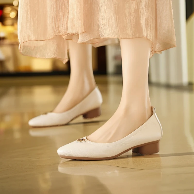 【跟高3公分】【尺码34-40】新款百搭浅口气质春夏秋温柔粗跟真皮女鞋