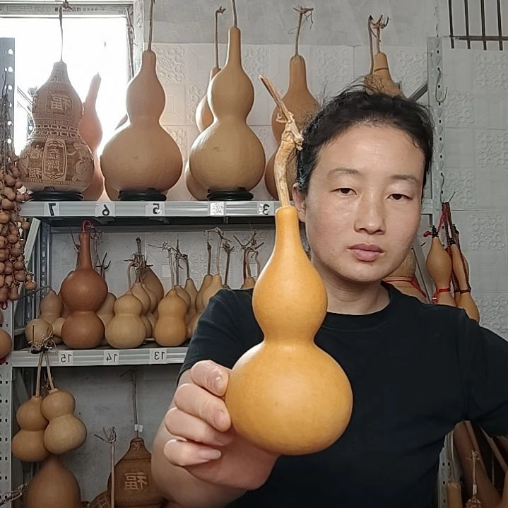 当***在天然植物葫芦文玩