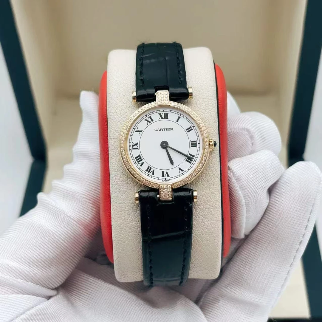 95新 Cartier/卡地亚 24盘小饼卡地亚 后镶钻18K金石英女士腕表