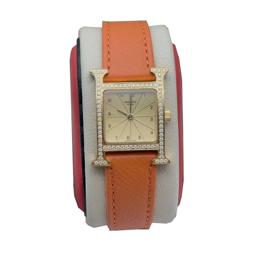95新 Hermes/爱马仕 21*30盘 爱马仕 时尚手表后镶钻石英女士腕表