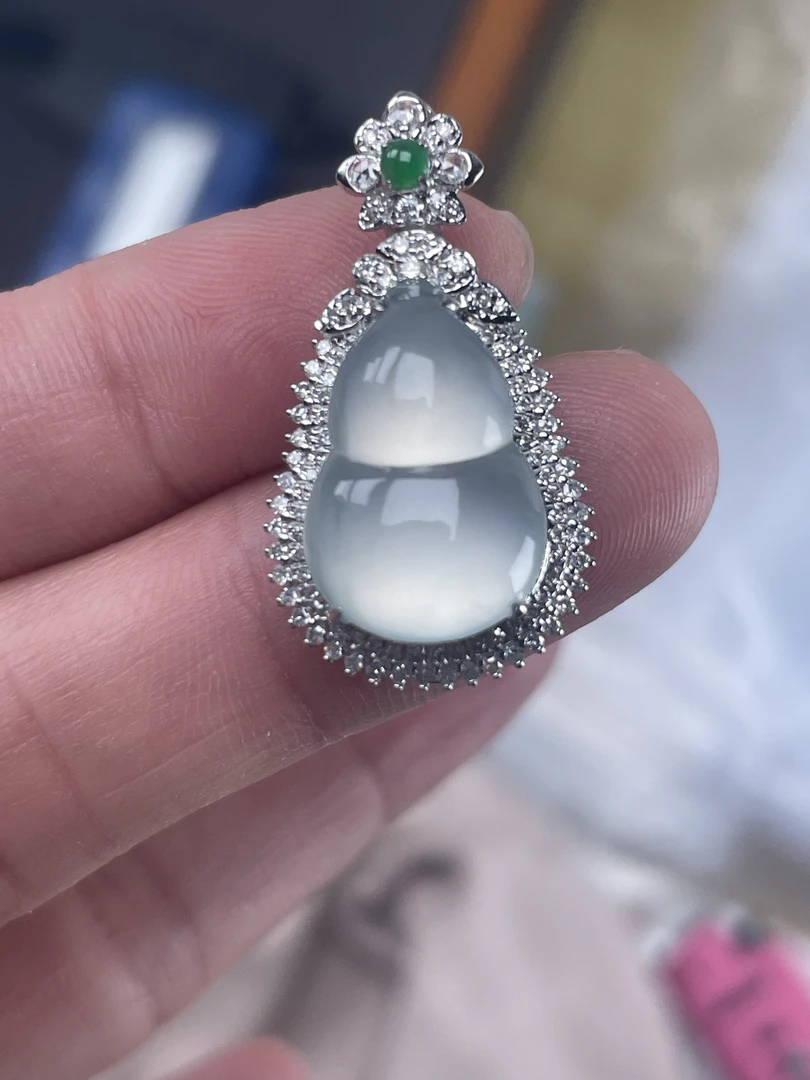 起光重金豪镶白冰葫芦