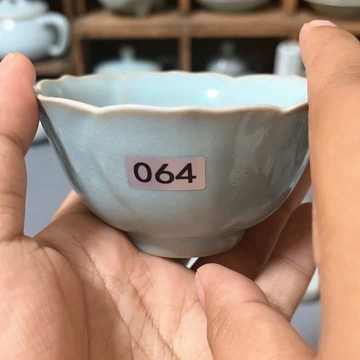杯谢朝伟微瑕半手工天青釉