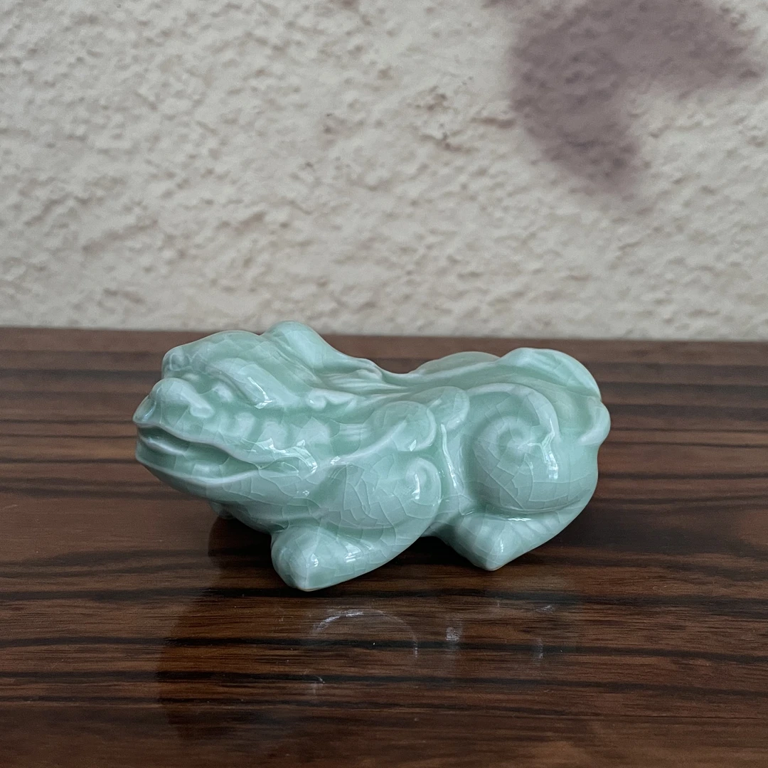 【茶宠】微瑕汝窑豆绿釉汝瓷精品创意貔貅（小）开片茶台摆件飞扬阁