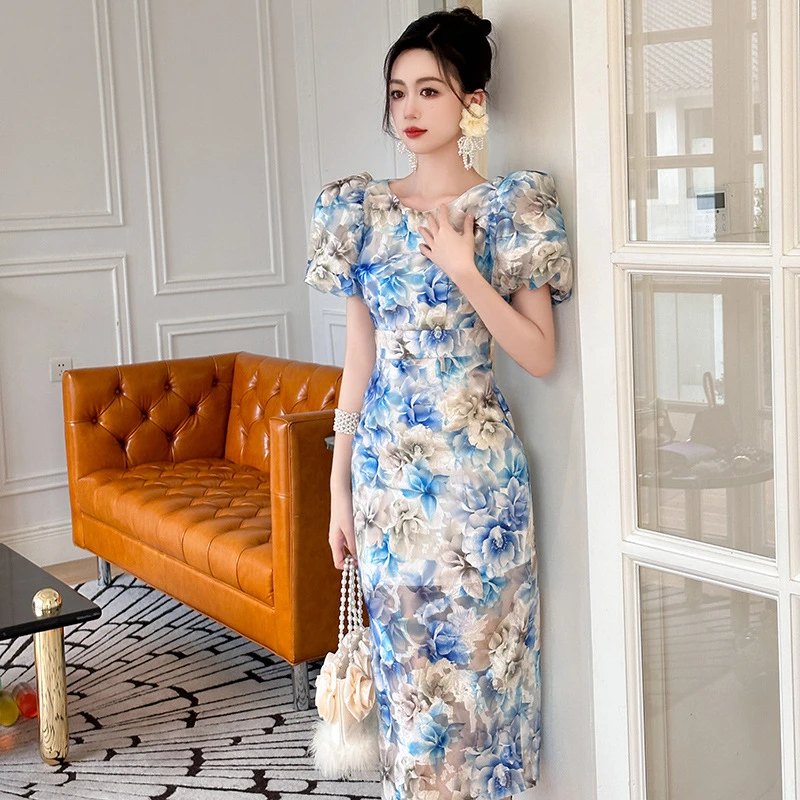 2024夏季新款女装优雅气质圆领泡泡袖蓝色印花修身连衣裙 50233