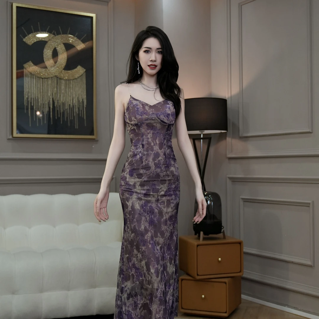 法式碎花吊带连衣裙2025夏季新款性感收腰鱼尾长裙度假风裙20375