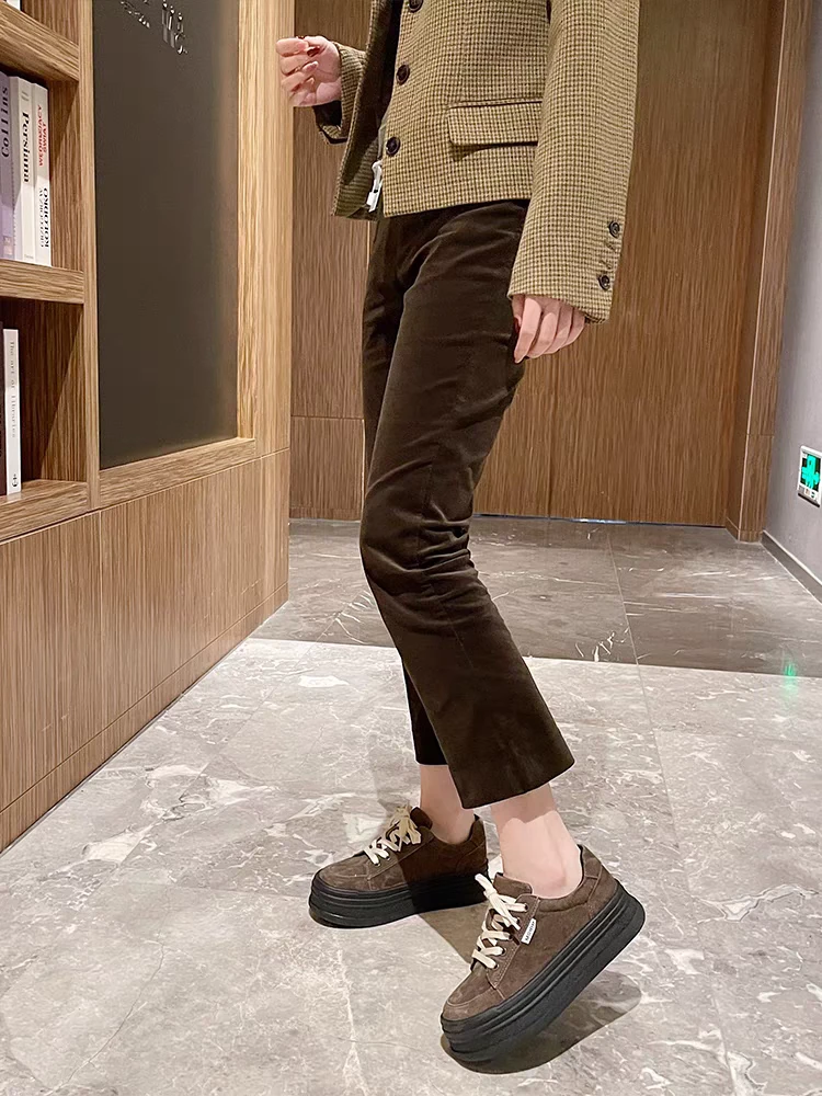 超哥家【巧克力】2024秋冬季爆款时尚百搭巧克力加绒板鞋37657