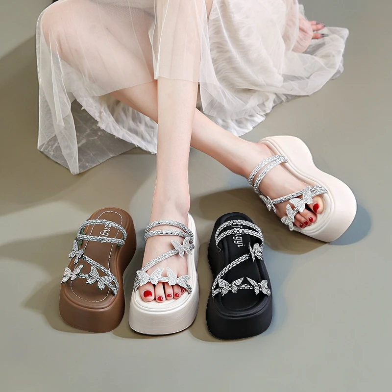 厚底松糕凉拖鞋女夏外穿新款仙女风小个子增高水钻百搭沙滩鞋子女