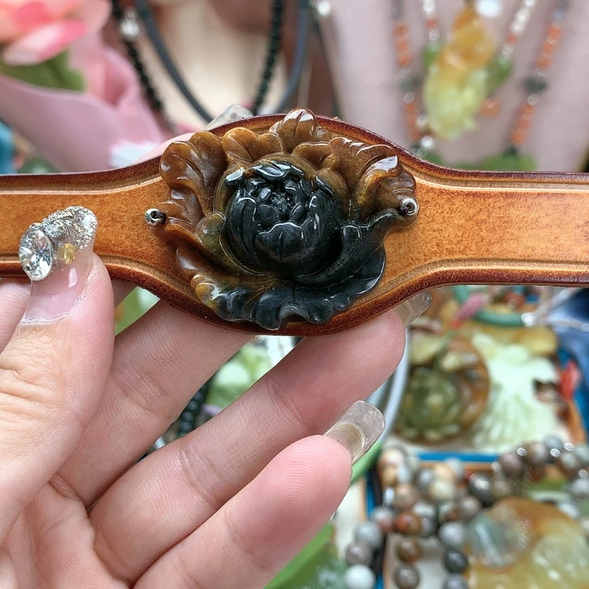 【闪购商品】蛇纹石玉手牌合金