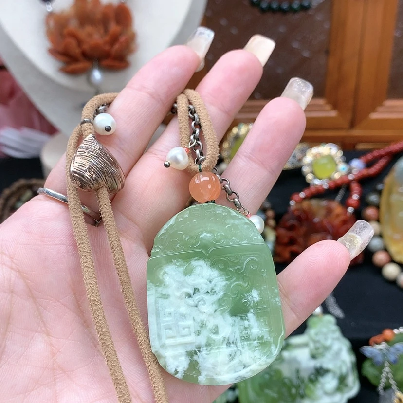 【闪购商品】蛇纹石玉吊坠合金七*