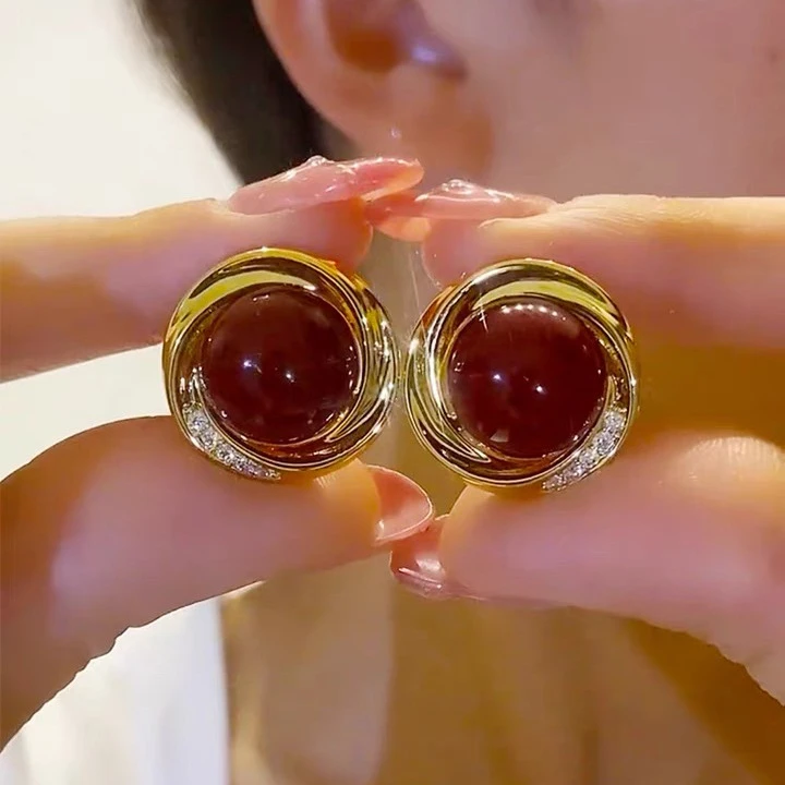 925银耳饰 微美防过敏气质百搭红色珠珠镶钻耳钉女轻奢正品大气精