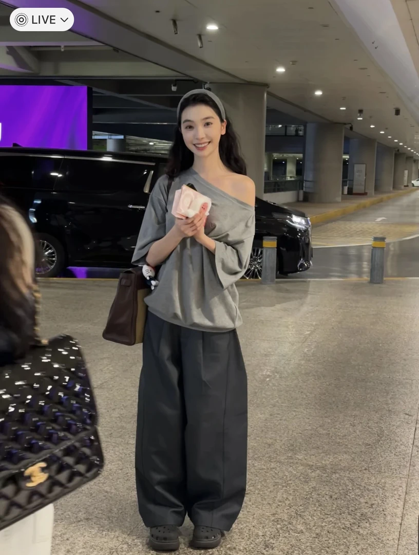 whoskongxx·遵从自己斜肩舒展五分袖上衣