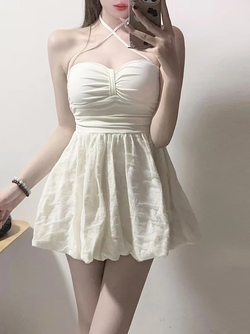 【白月光】连体纯欲保守白色遮肚性感挂脖度假平角温泉泳衣裙2025