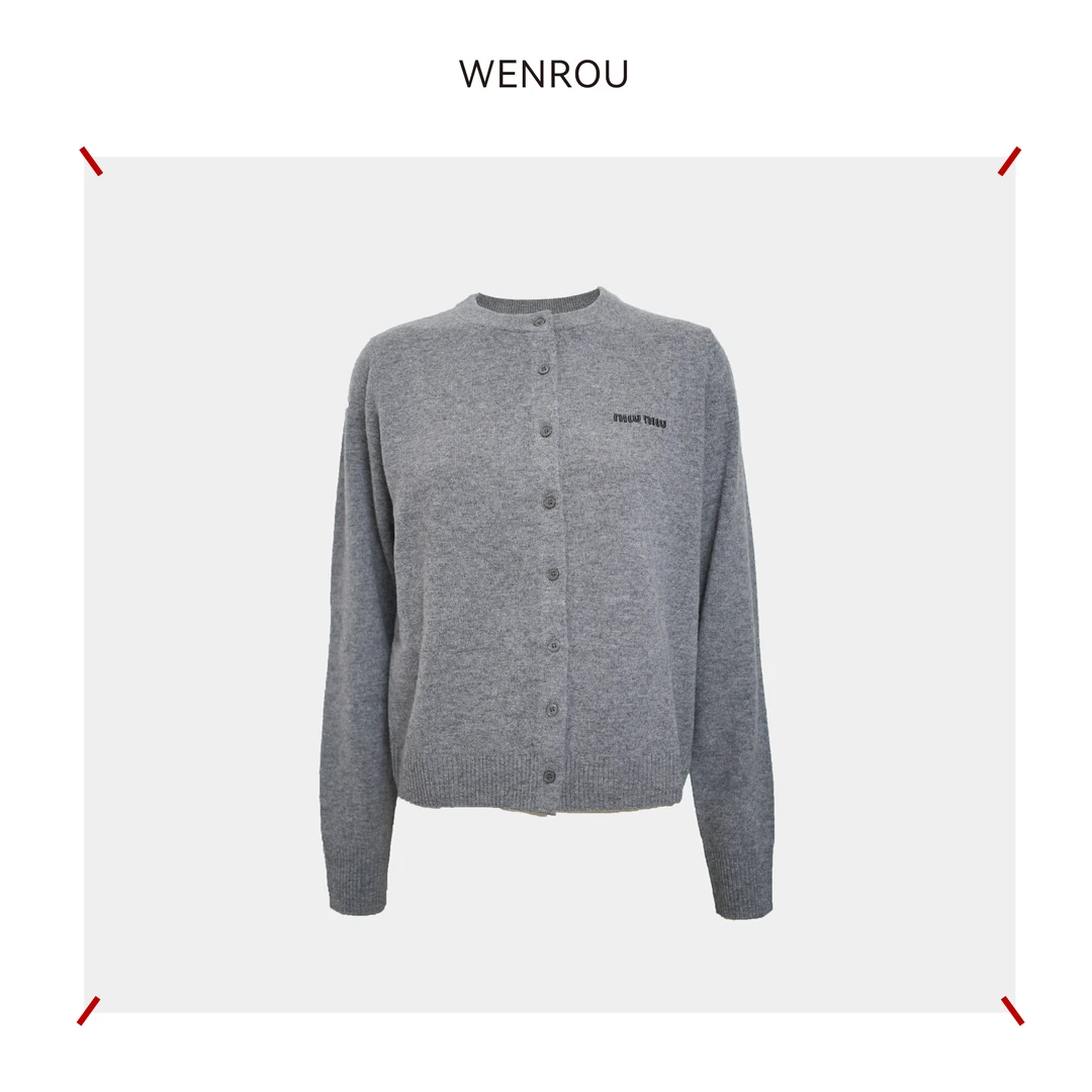 温柔自知 24冬季新款 全毛开衫D83068