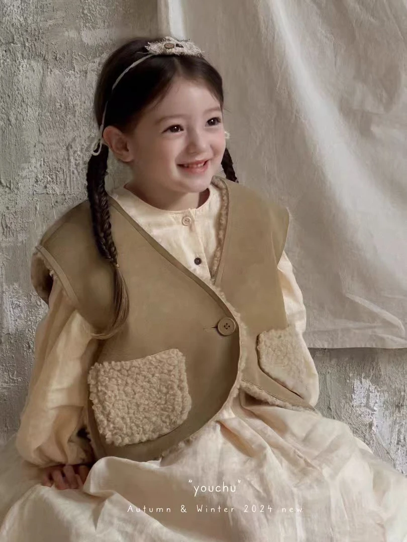 现货FF419女童冬季蛋白软皮皮毛一体马甲