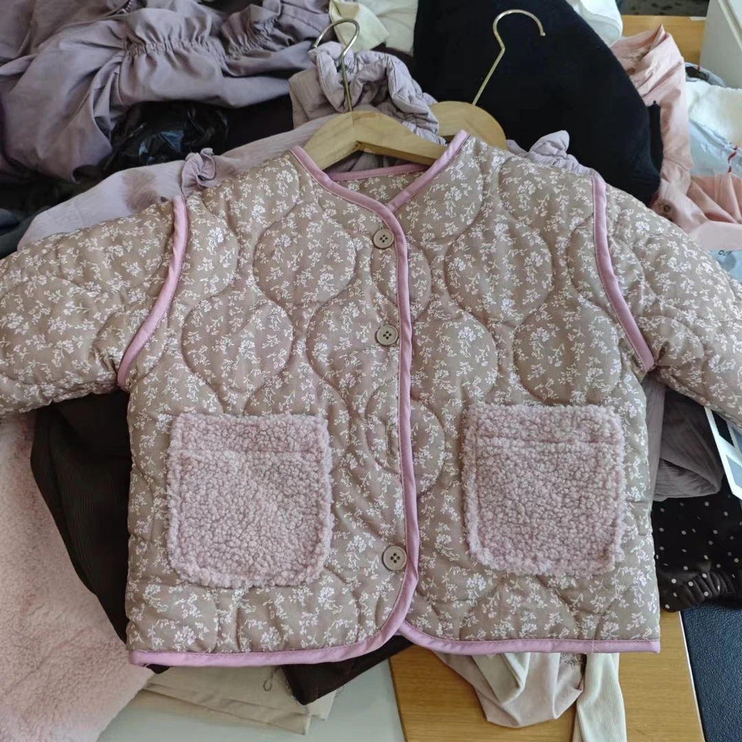 现货FF197女童秋季夹棉碎花外套