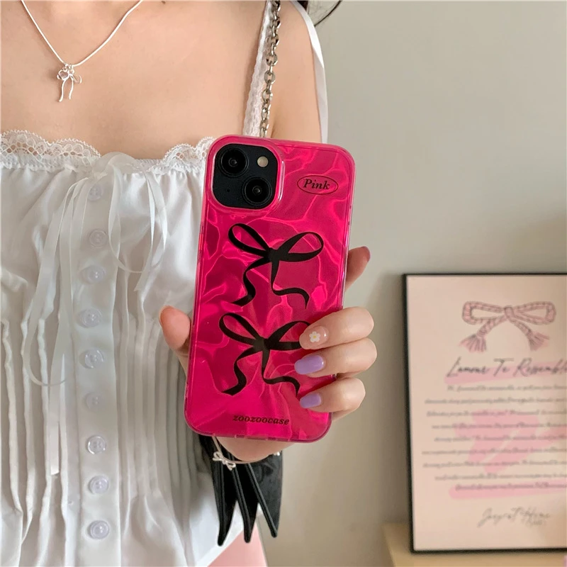 ins玫红水波纹黑色蝴蝶结适用iphone15promax14手机壳新16可爱