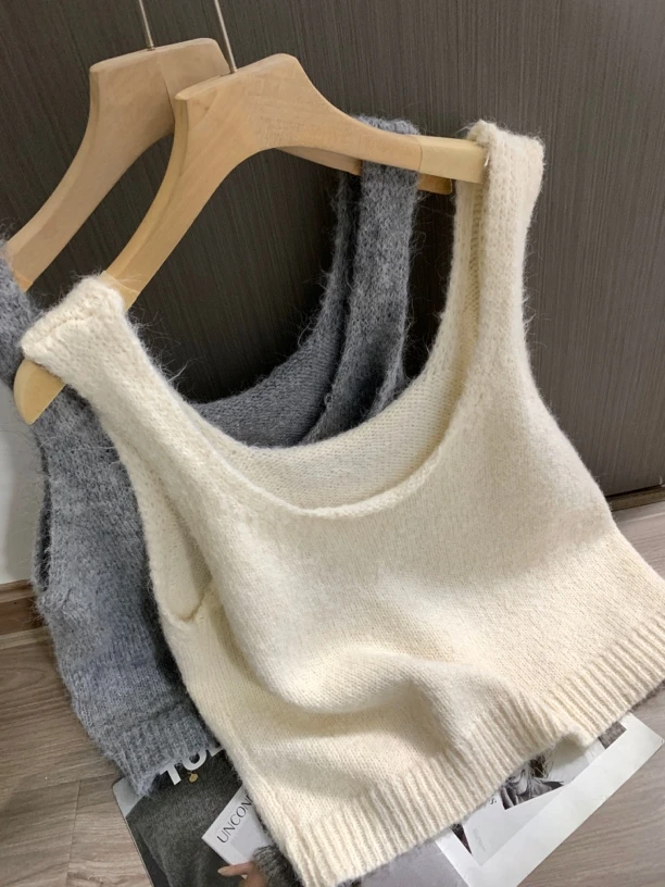 极简慵懒叠穿宽松背心