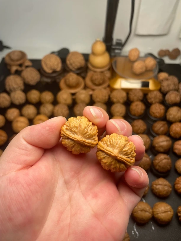 新果下树-野生文玩黄皮粗筋小桃心