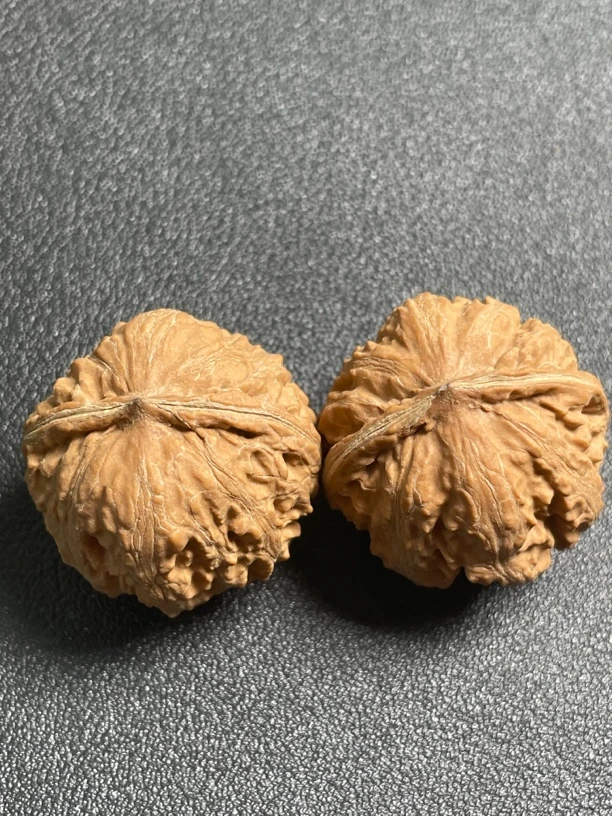 文玩核桃野生小楸子四座楼白狮子满天星蛤蟆头苹果园虎头狮子头官