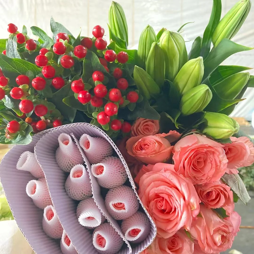 云南鲜花组合粉色玫瑰花香水百合花洋桔梗包邮送保鲜剂吉贝鲜花